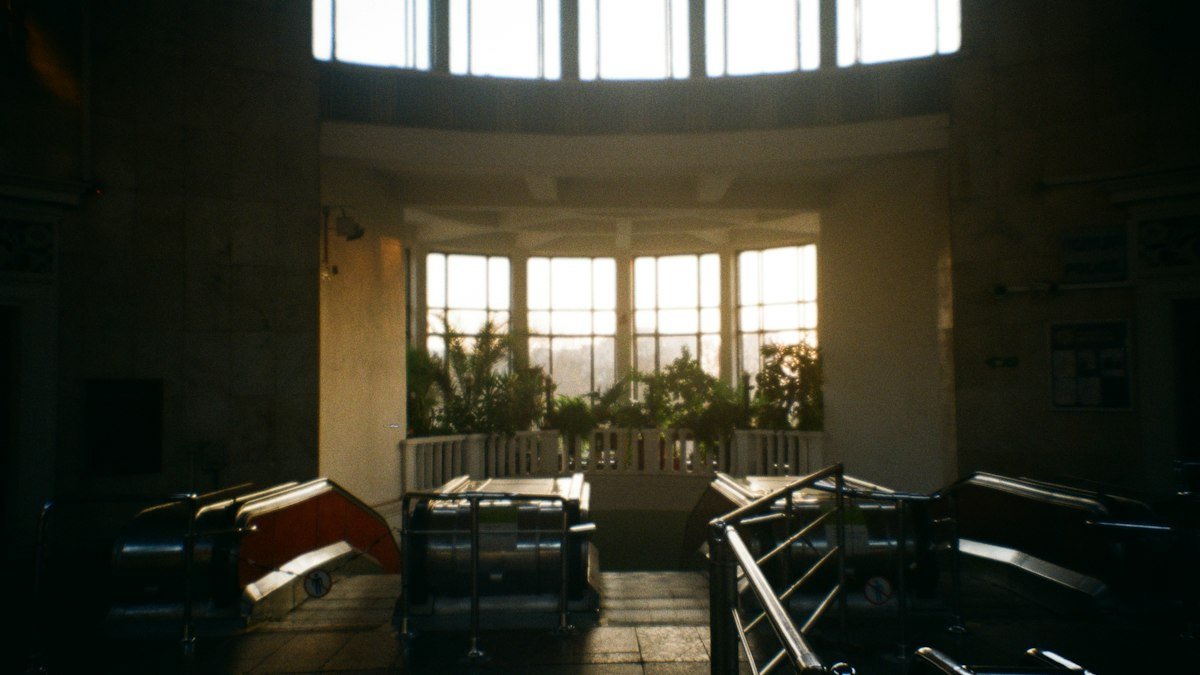 Sala clínica vacía con luz natural